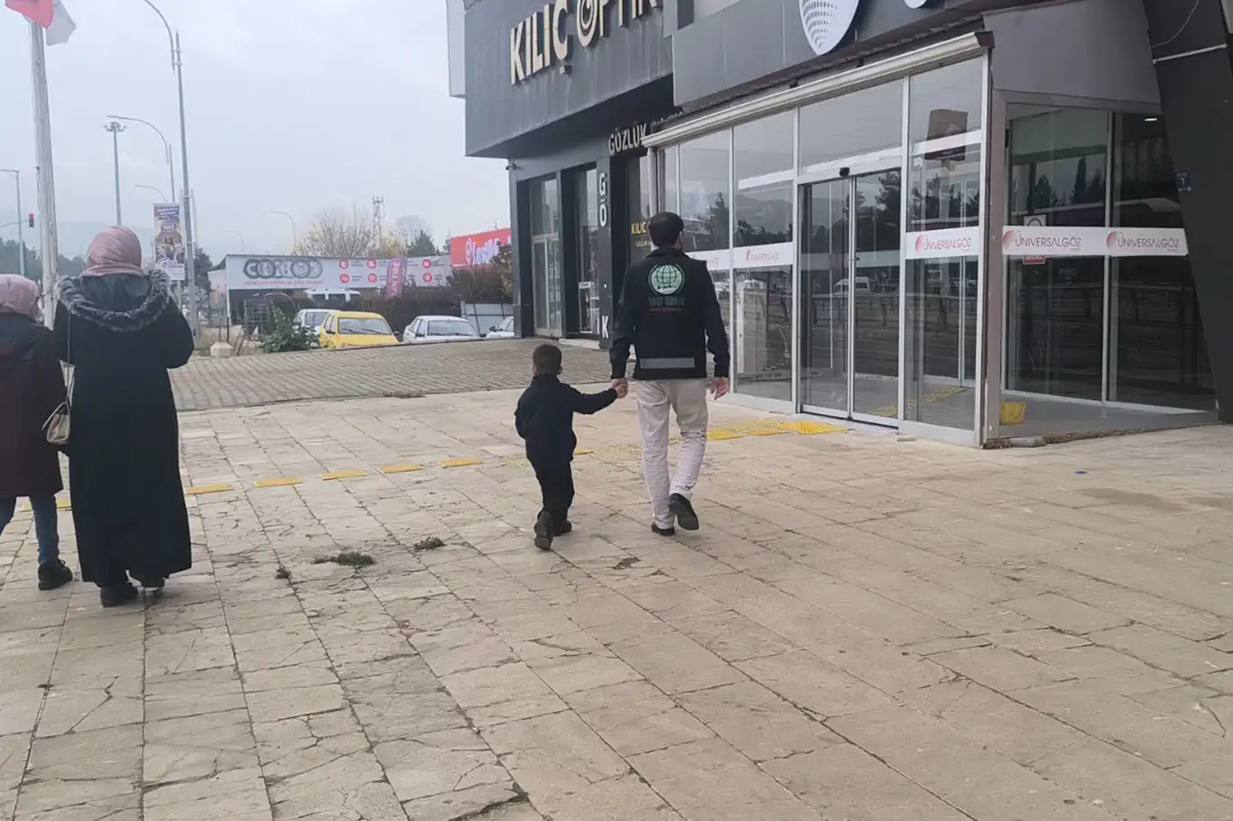 Elazığ Umut Kervanı bir çocuğun göz ameliyatını üstlendi