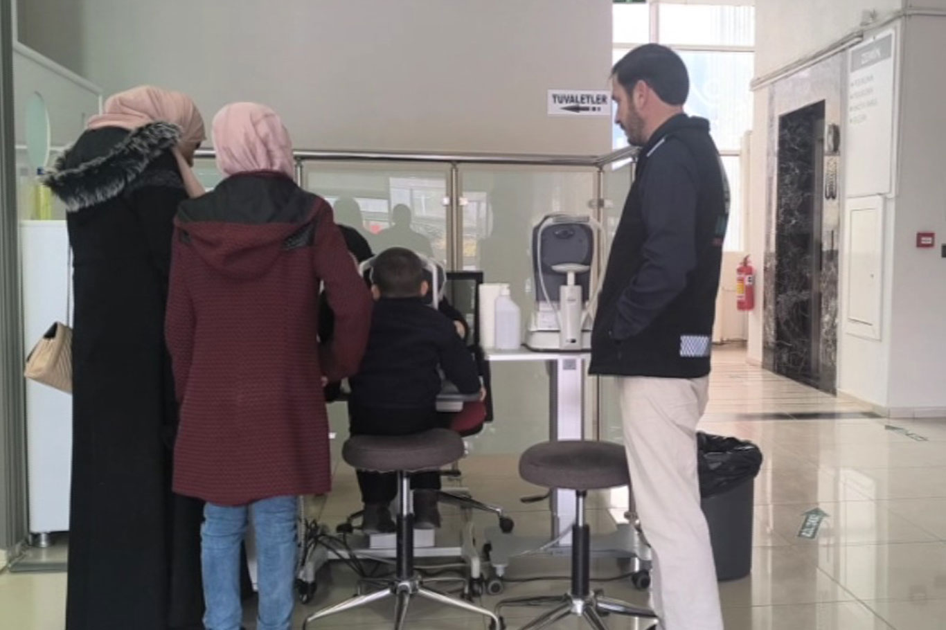 Elazığ Umut Kervanı bir çocuğun göz ameliyatını üstlendi
