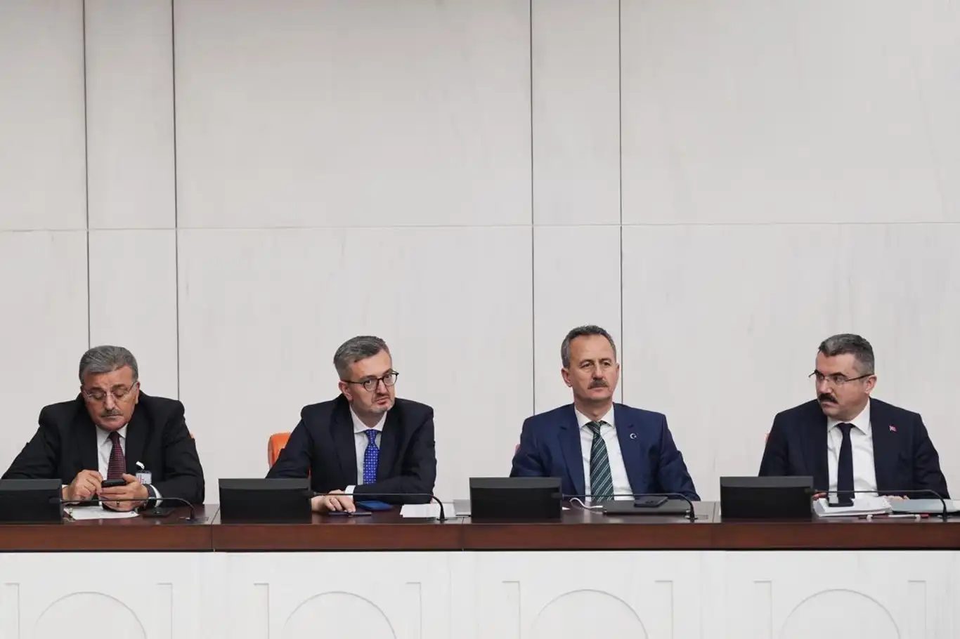 İletişim Başkanı Duran, bütçe görüşmelerine katıldı