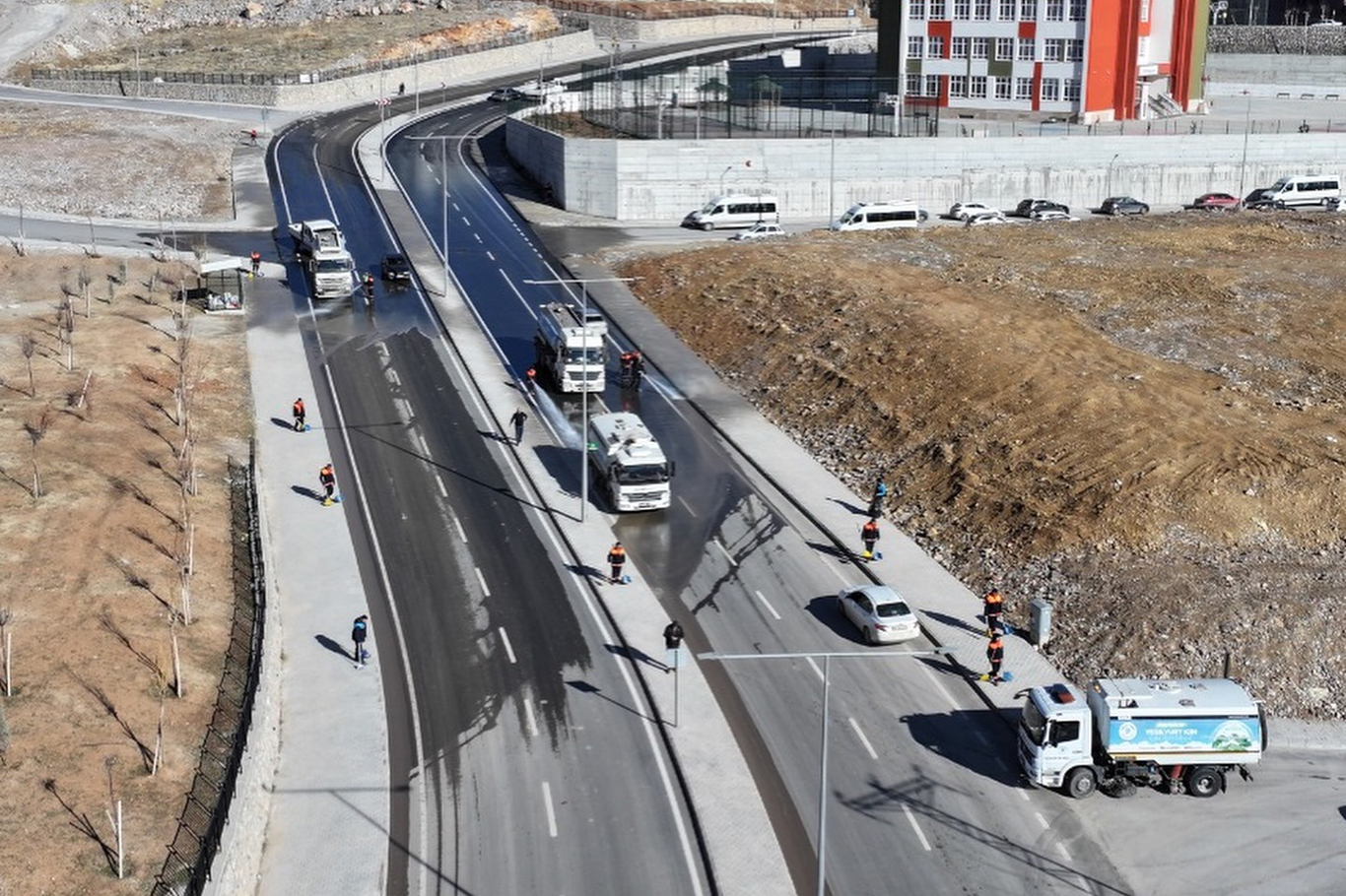 Yeşilyurt Belediyesinden İkizce TOKİ’ye kapsamlı temizlik çalışması