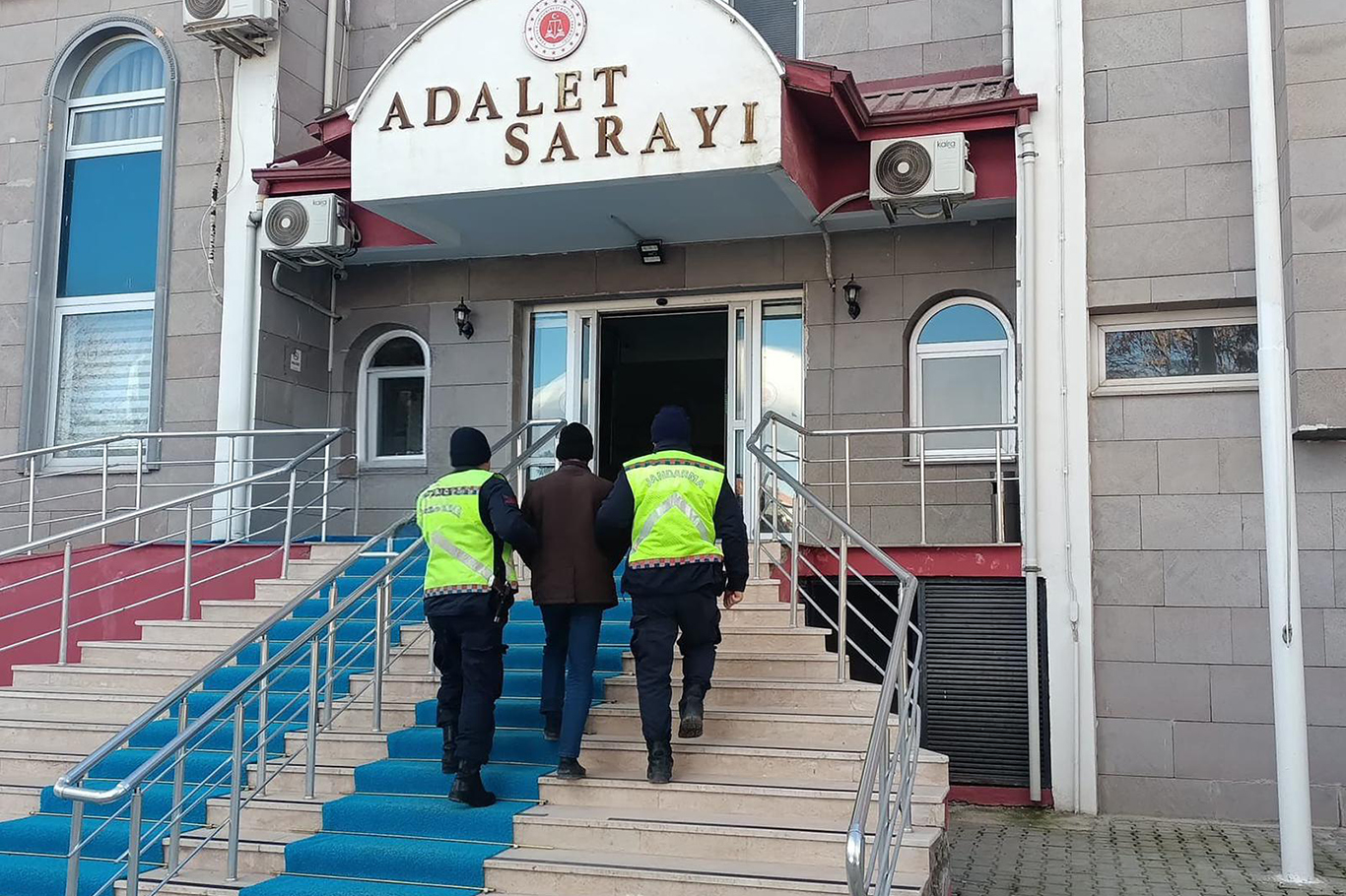 Adıyaman'da aranan 3 şahıs yakalandı