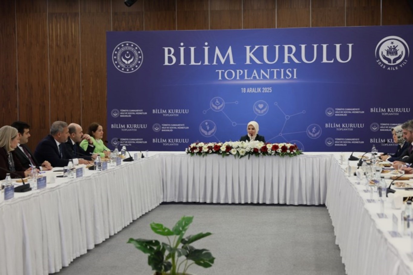 Bakan Göktaş, "Aile ve Sosyal Hizmetler Bakanlığı Bilim Kurulu Toplantısı"nda konuştu