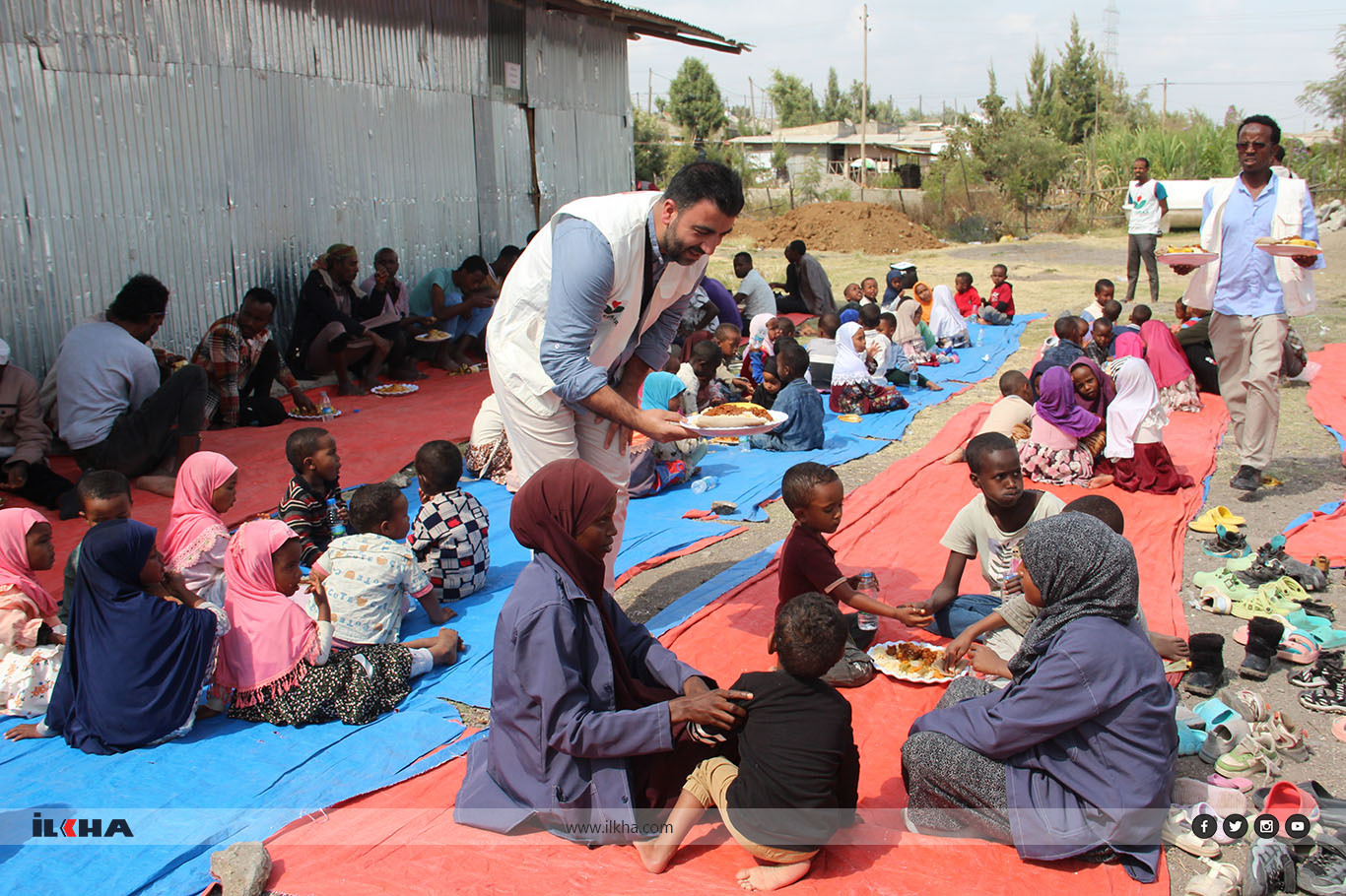 IHO EBRAR, li Etîyopyayê bîra avê vekir, nan û xwarina germ belav kir