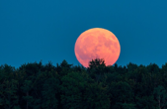 الولايات المتحدة تعتزم وضع مفاعل نووي على سطح القمر