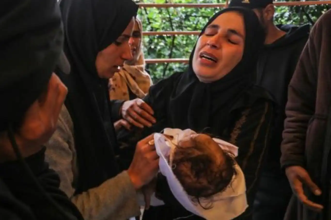 اليونيسف: وفاة 3 أطفال في غزة هذا الشهر بسبب انخفاض حرارة الجسم