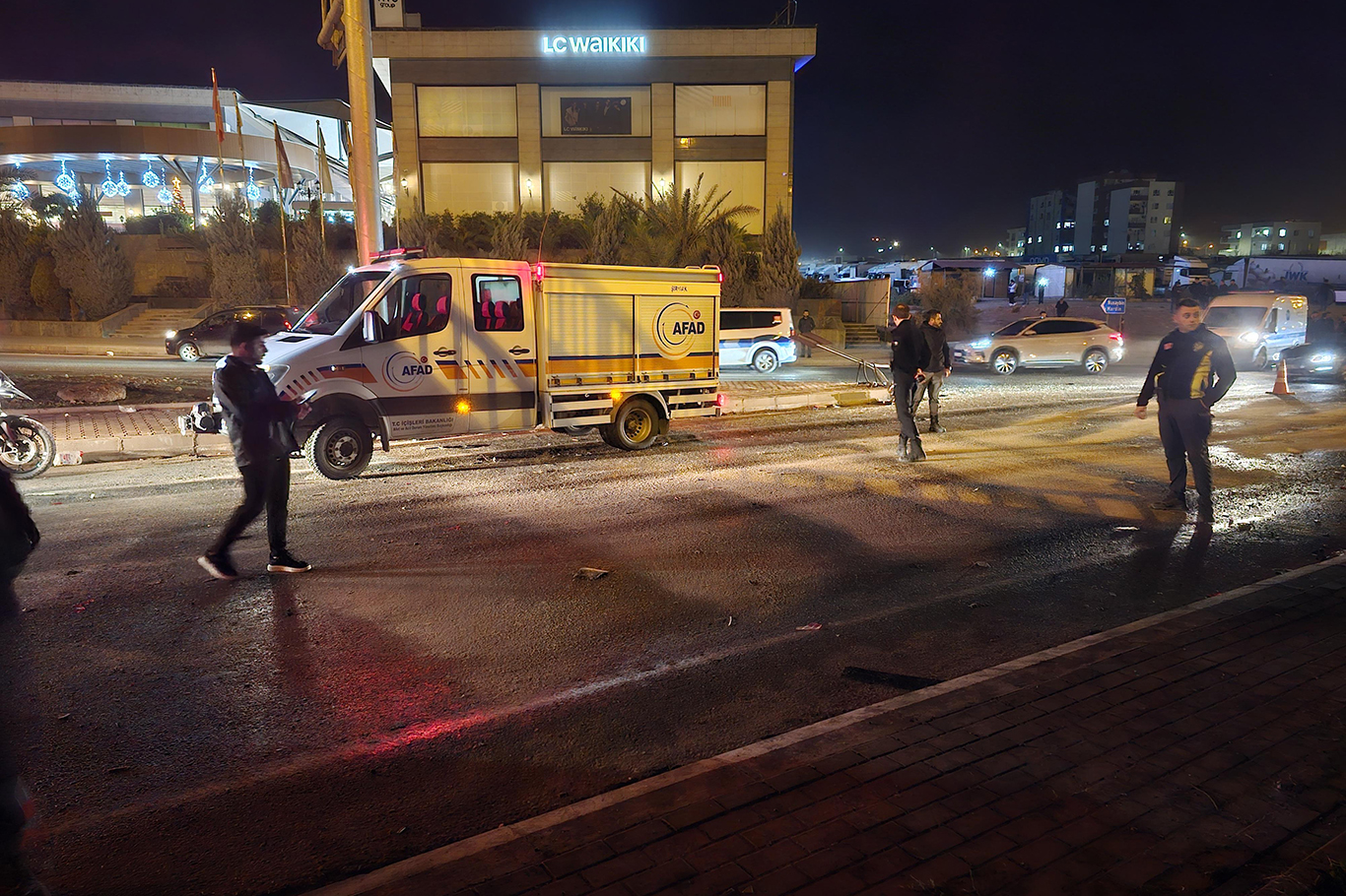 Freni patlayan vinç 6 aracı biçti: 7 yaralı