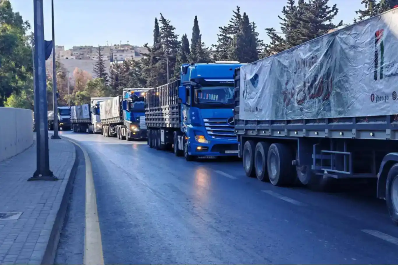 حماس: الشاحنات الواردة لغزة لا تلبي حتى الحد الأدنى من الاحتياجات الأساسية