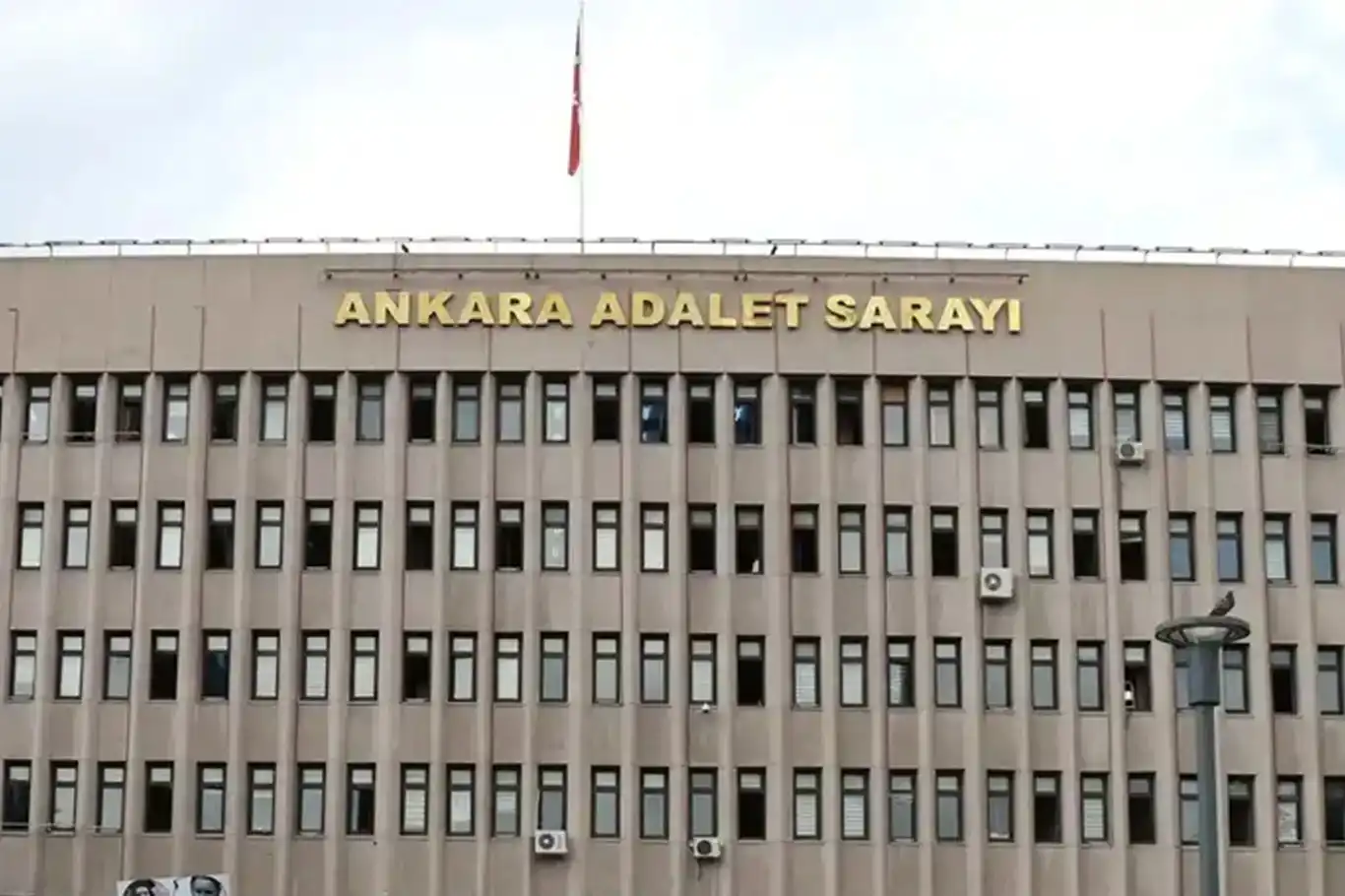 FETÖ’nün kamu mahrem yapılanmasına operasyon: 21 şüpheli için gözaltı kararı