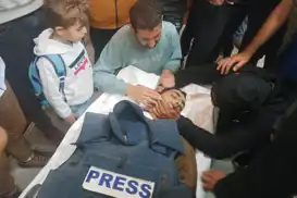 Siyonistlerin Gazze'ye saldırısında biri gazeteci, biri çocuk 3 kişi şehit oldu