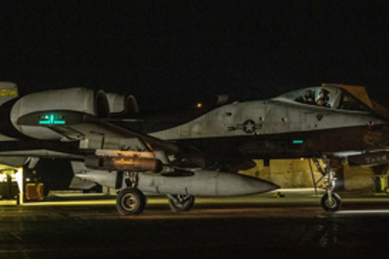 US launches large-scale air and artillery strikes on ISIS positions in Syria