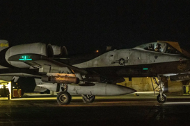 US launches large-scale air and artillery strikes on ISIS positions in Syria