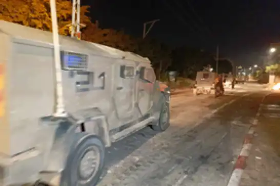 Siyonist işgalciler Ramallah yakınlarında saldırdı: Filistinli genç ağır yaralandı