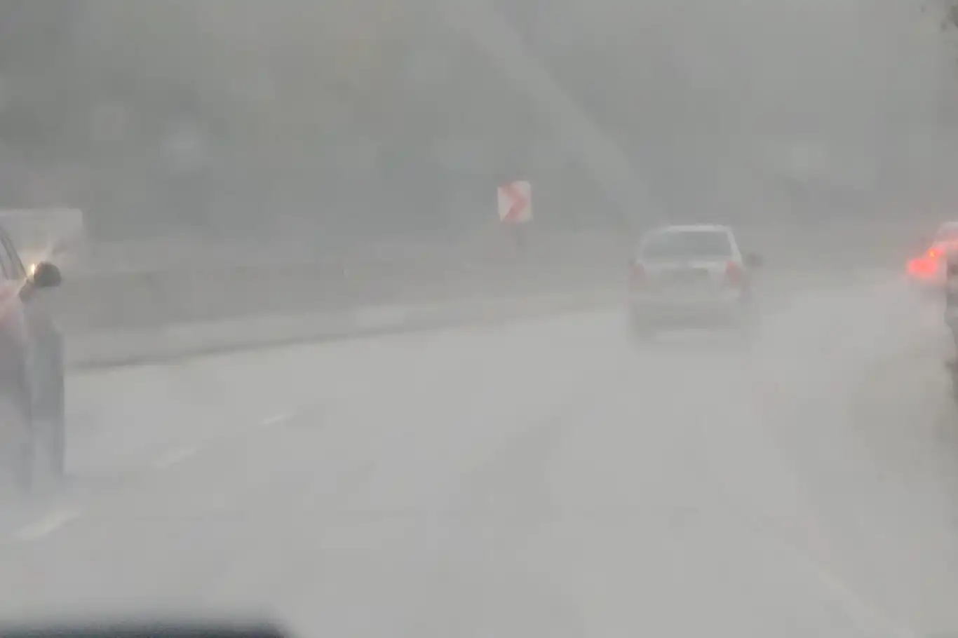 Bursa–Balıkesir kara yolunda yoğun sis etkili oldu