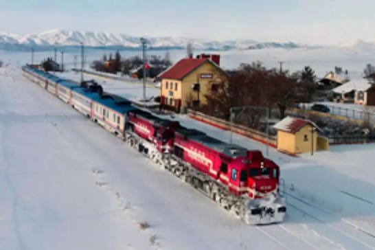 Touristic Eastern Express set to resumes journeys for 2025–2026 winter season