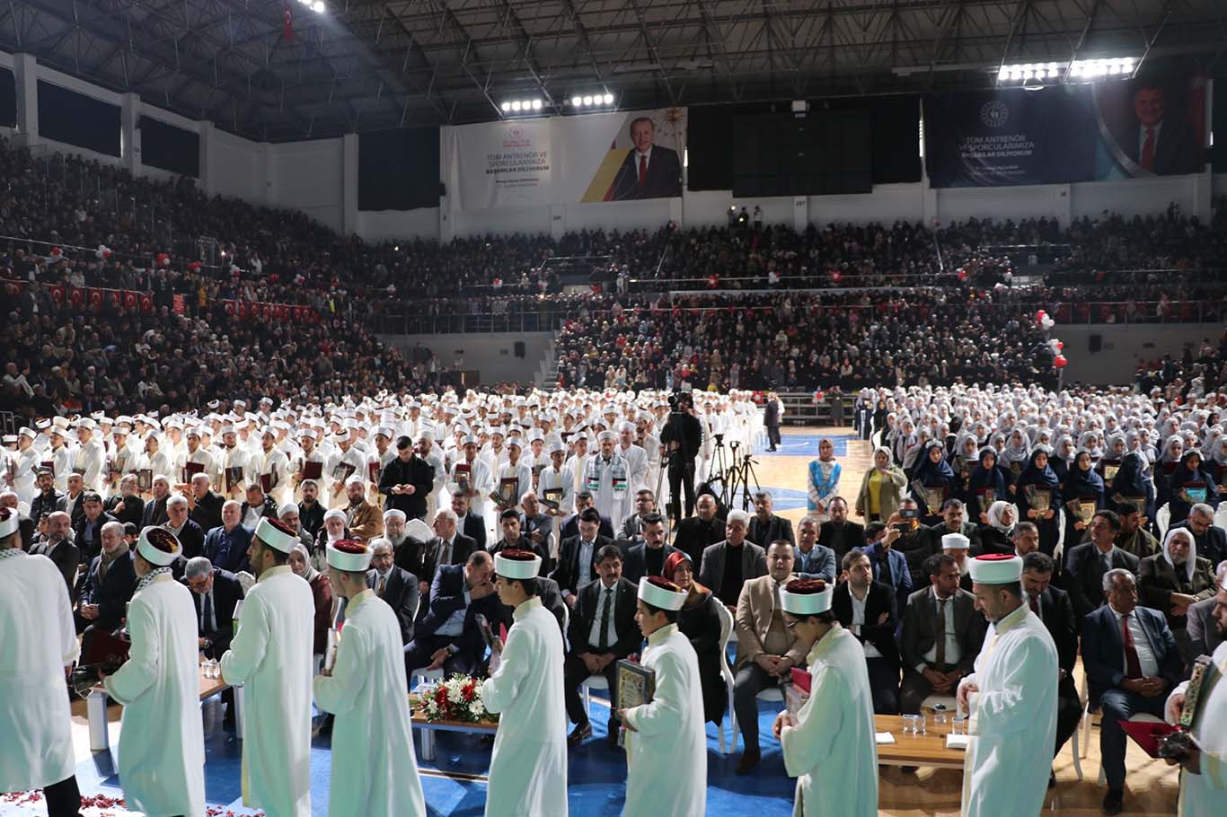 Şanlıurfa’da 571 öğrenci için icazet töreni 