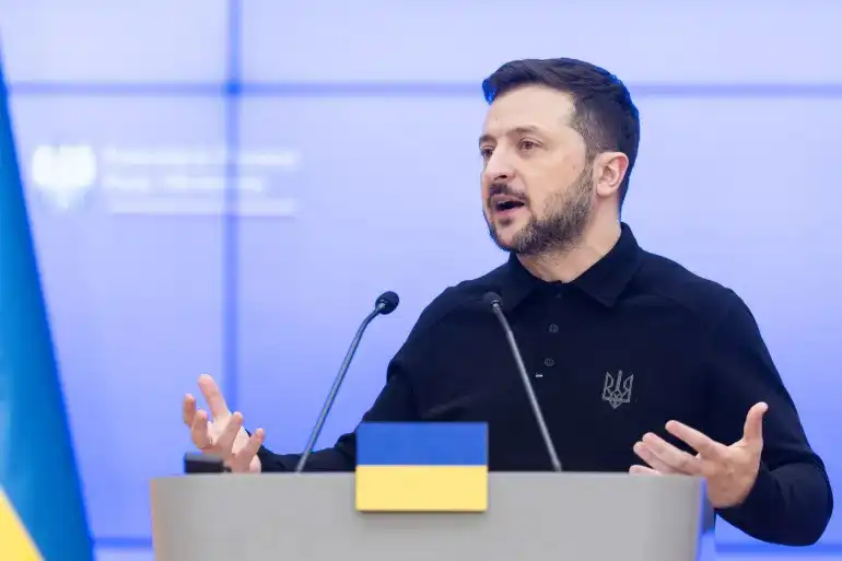 زيلينسكي يطالب بتوسيع المشاورات مع أوروبا والكرملين يقلل من جدوى التعديلات على المقترح الأميركي