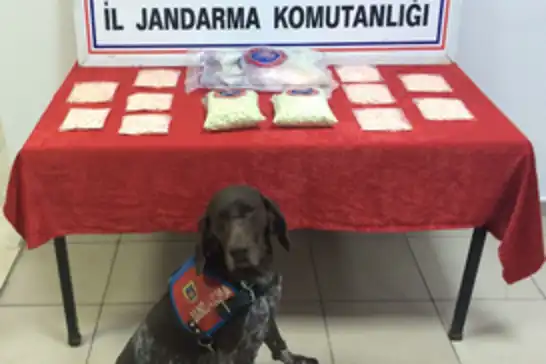 Bursa’da uyuşturucu operasyonları: Uyuşturucu ve üretim malzemeleri ele geçirildi