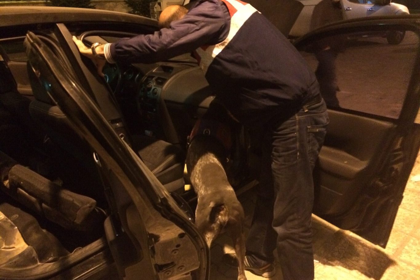 Bursa’da uyuşturucu operasyonları: Uyuşturucu ve üretim malzemeleri ele geçirildi