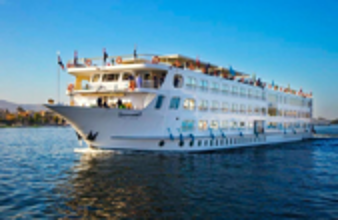 مصر.. حادث تصادم مروع بين سفينتين سياحيتين يخلف أضراراً جسيمة