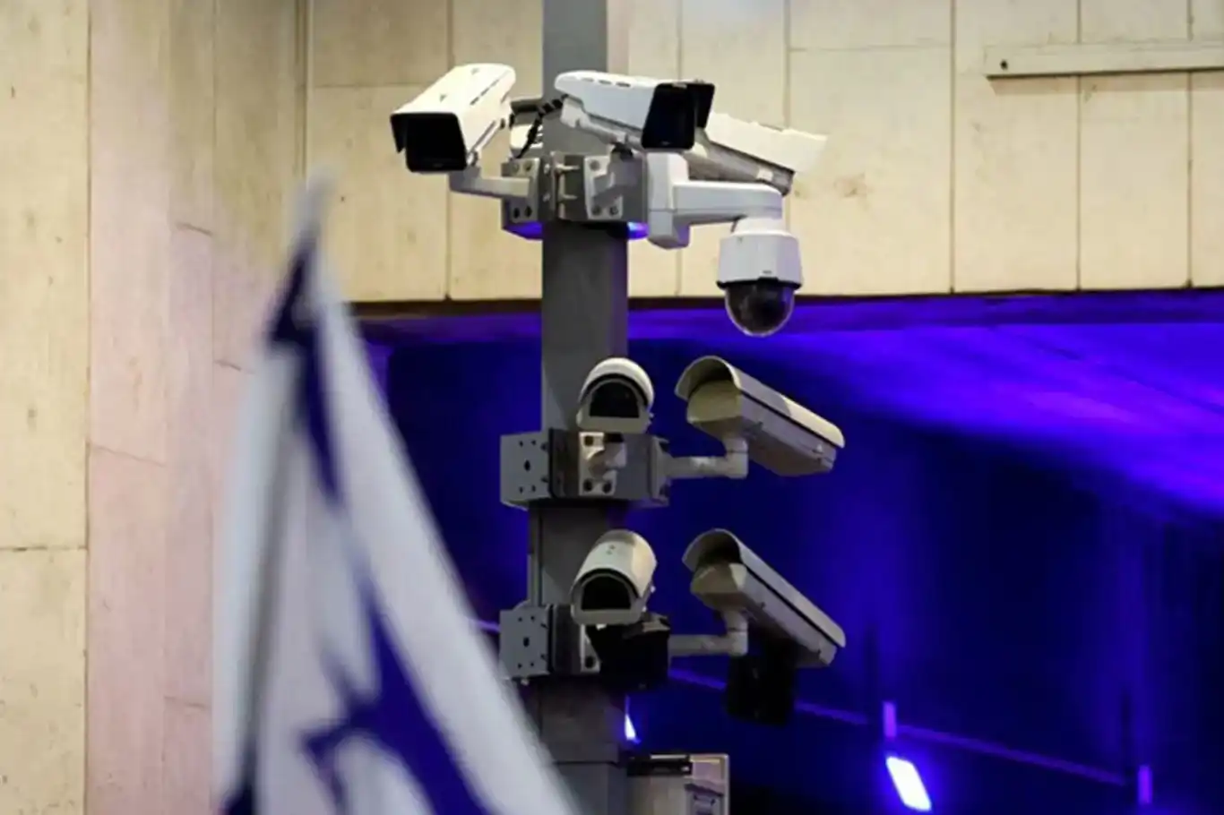 كيف تتحول التقنيات اليومية إلى سلاح بيد الكيان الصهيوني؟