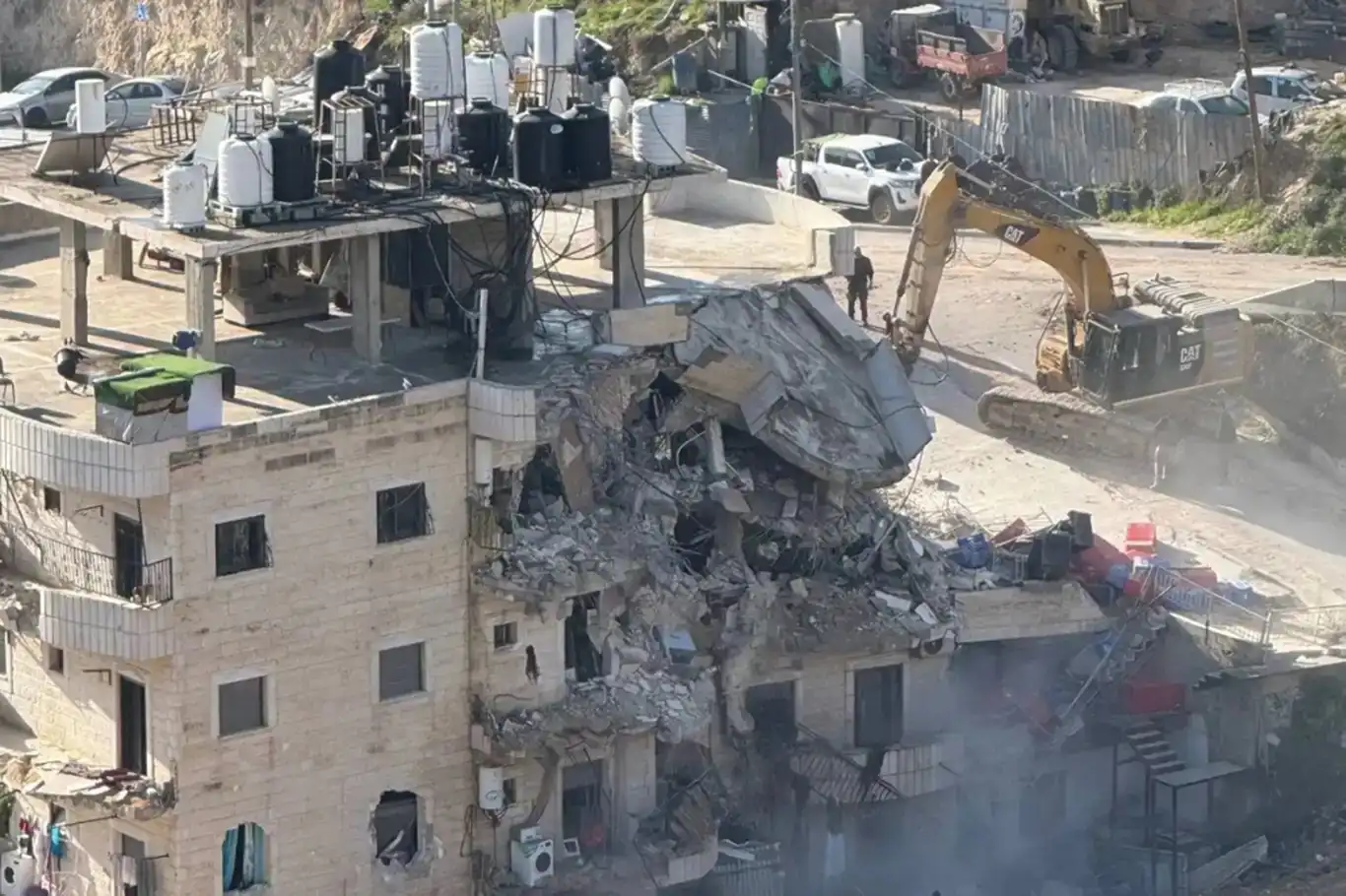 پارێزگای قودس: ڕووخاندنی باڵەخانەی ئەلوەعد لە سیلوان تاوانێکی جەنگی و هەوڵێکە بۆ کۆچپێکردنی زۆرەملێ