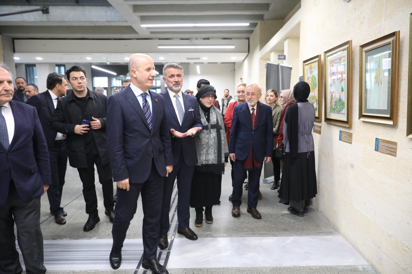  FSMV Üniversitesi Minyatürlerle Fakrname Sergisi