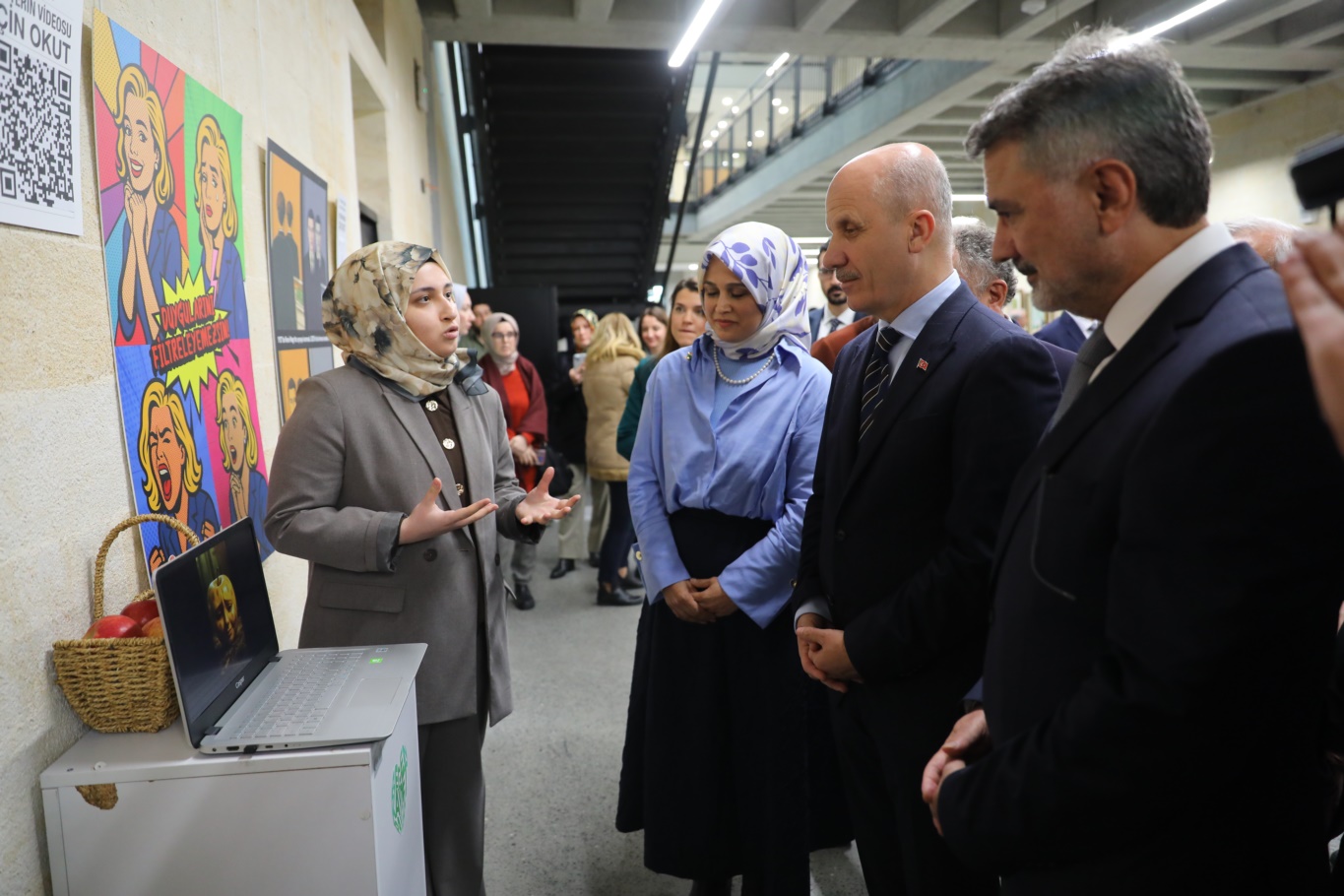 FSMV Üniversitesi Minyatürlerle Fakrname Sergisi