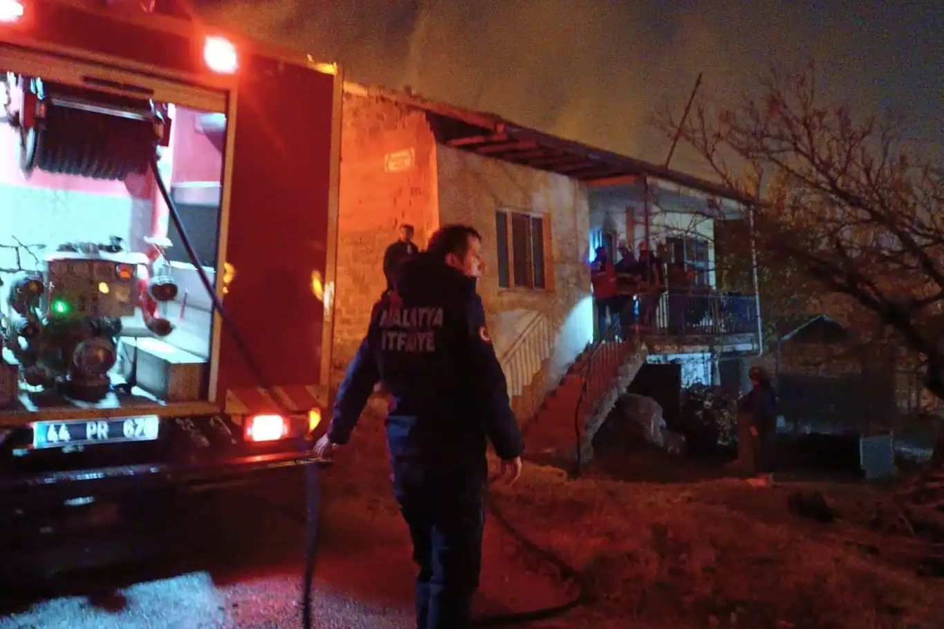 Malatya'da müstakil evde korkutan yangın