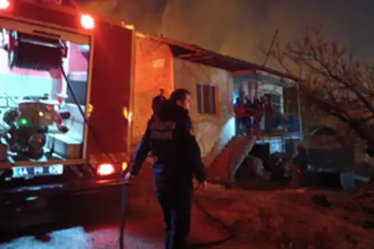 Malatya'da müstakil evde korkutan yangın