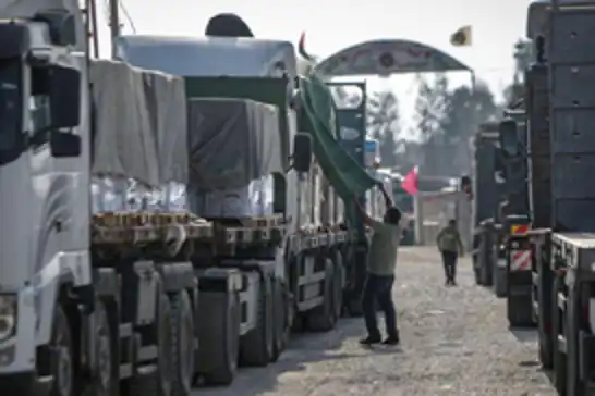 Ateşkesi ihlal eden işgal rejimi Gazze'ye yardımların girişini engelliyor