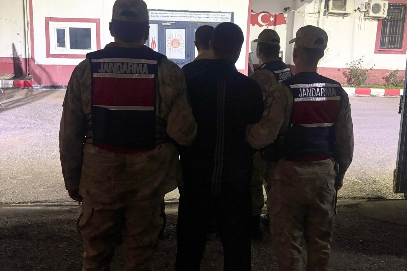 Batman'da 12 yıl hapis cezası bulunan şahıs tutuklandı