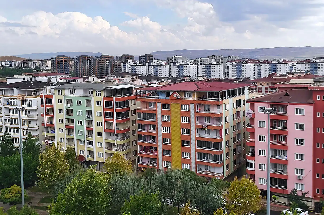 TEBD Batman İl Başkanı Değirmenci: 2025 emlak sektörü için kayıp yıl oldu