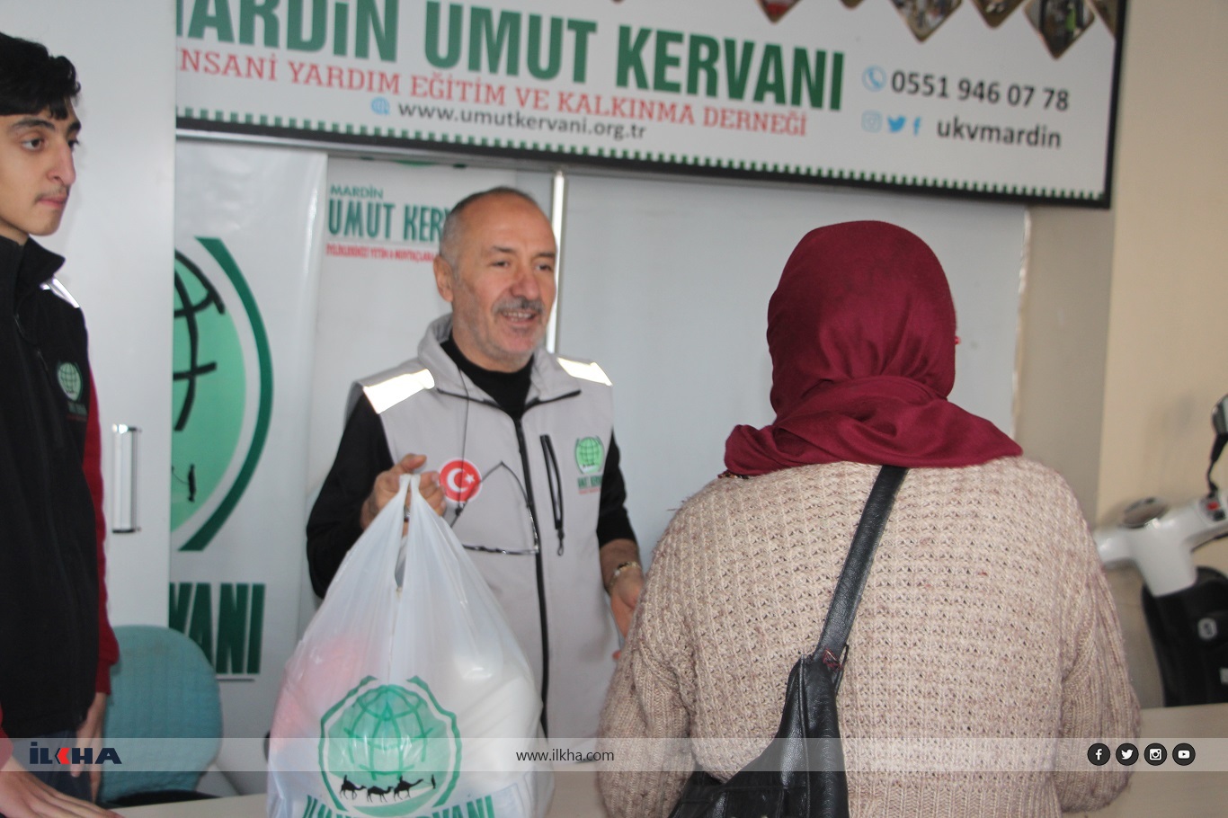 Hope Caravan distributes food aid to hundreds of needy families in Mardin