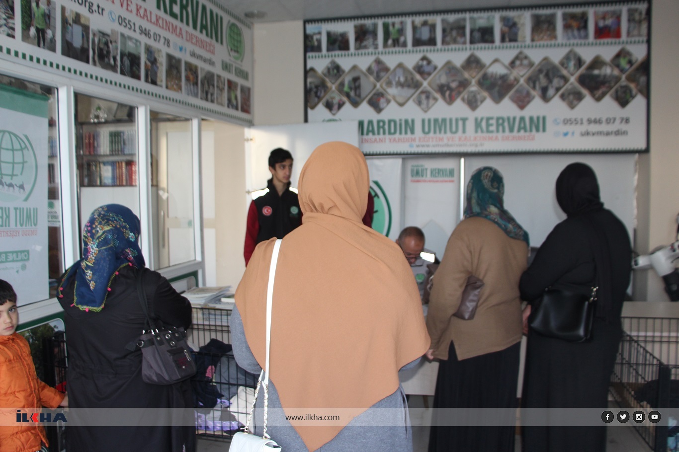 Hope Caravan distributes food aid to hundreds of needy families in Mardin