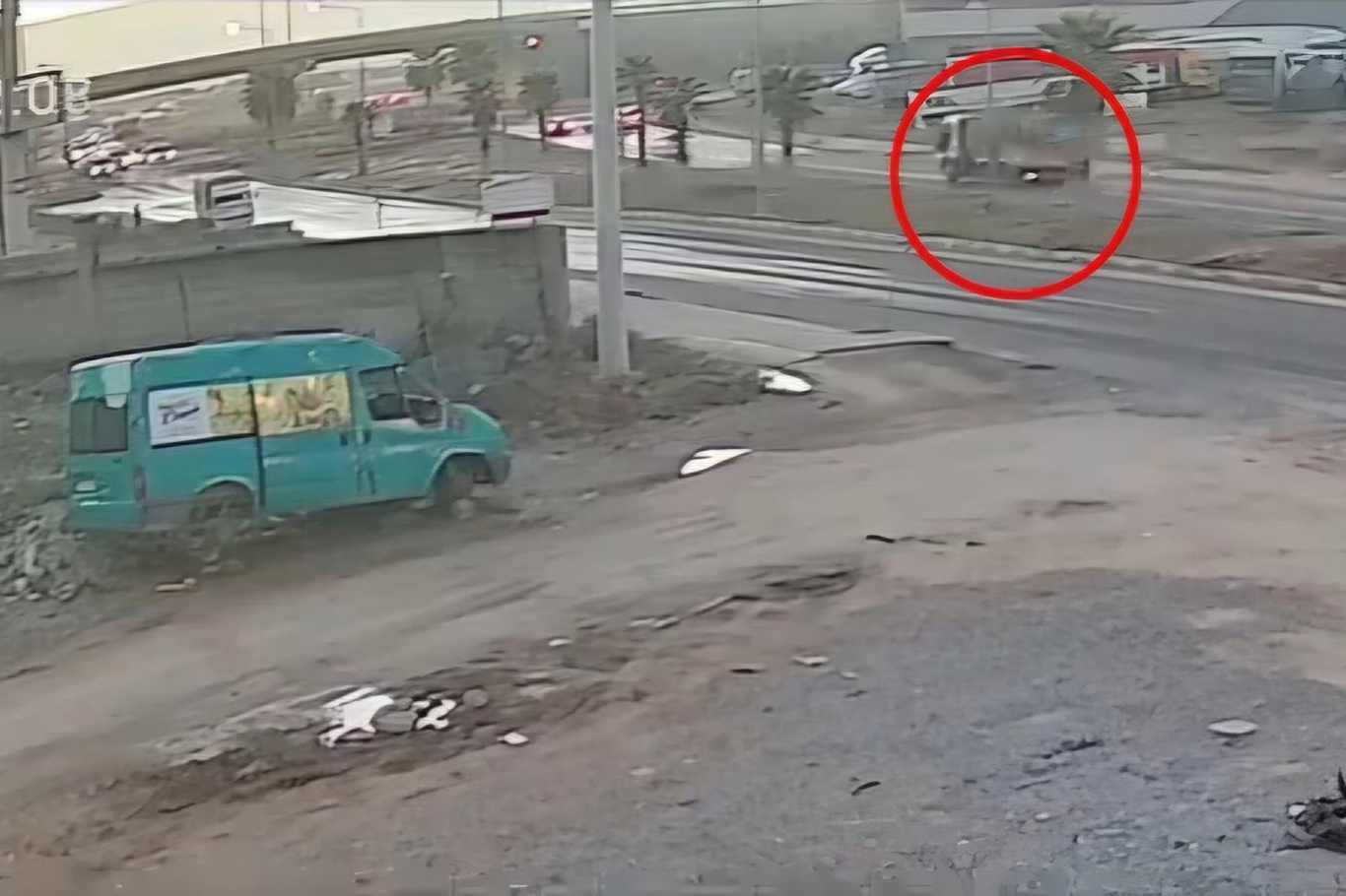 6 aracın hurdaya döndüğü kazada vinç şoförü kazadan önce araçtan atlamış