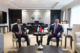 وزير الخارجية هاكان فيدان يلتقي وزيرًا صوماليًا