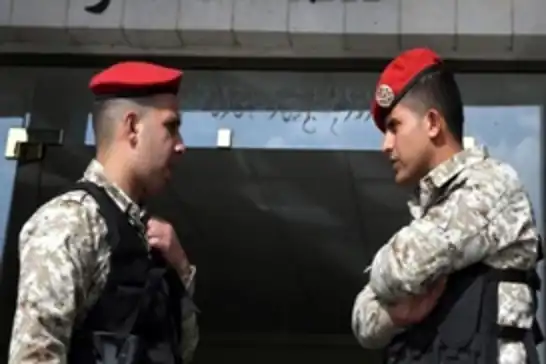الأردن..السجن 8 سنوات لـ4 أشخاص بتهمة التخطيط لعمل ضد الاحتلال الصهيوني