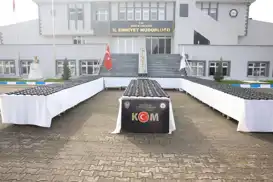 Düzce’de durdurulan 2 araçtan 46 bin 655 tabanca parçası çıktı: 6 gözaltı