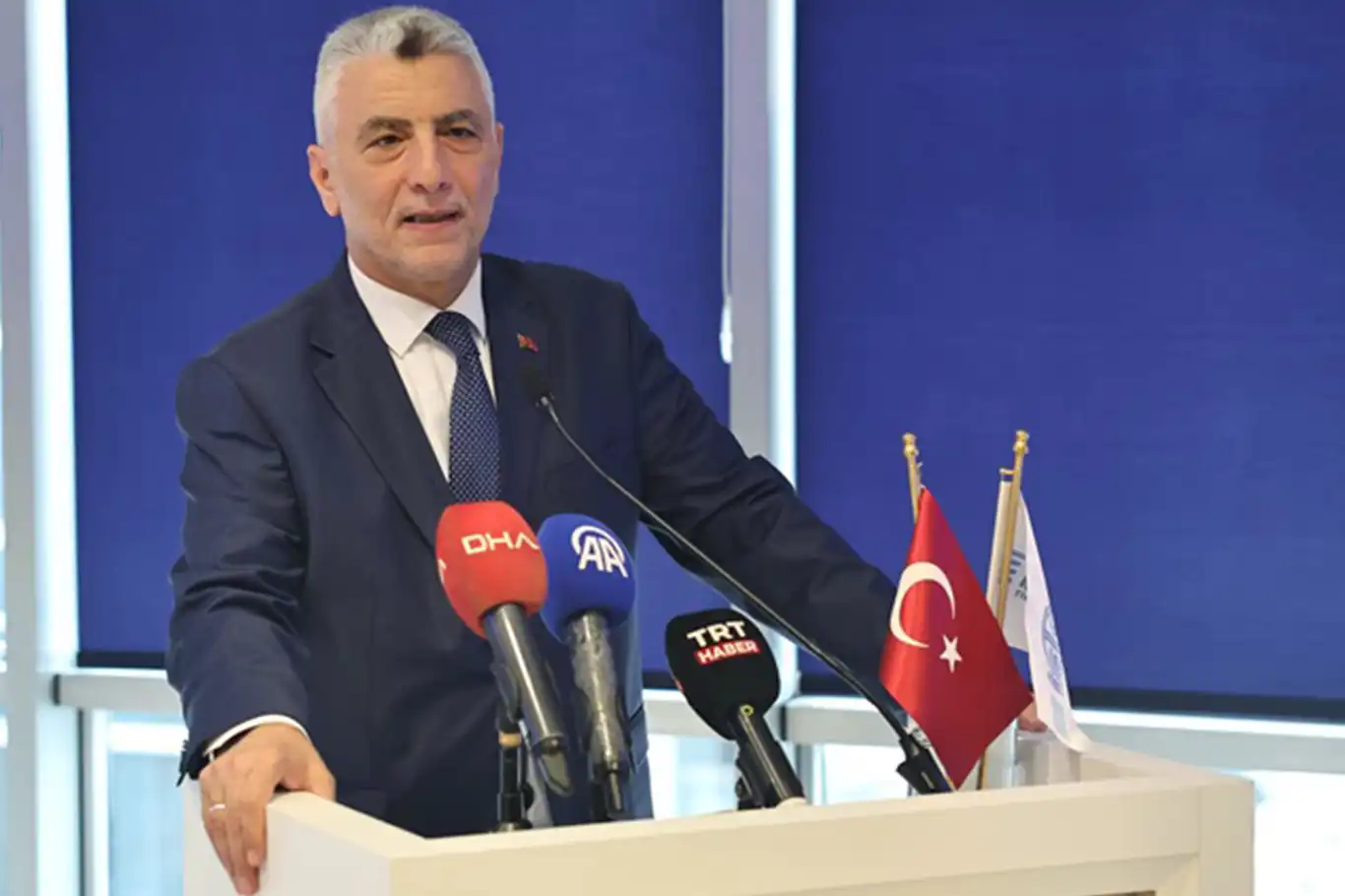 Bakan Bolat: Piyasalarda aşırı oynaklık yok