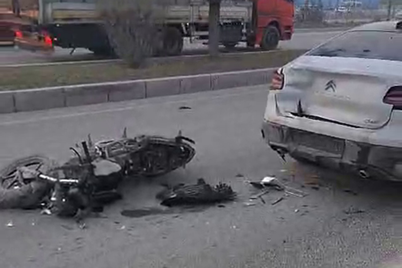 Malatya'da otomobil ile motosiklet çarpıştı: 1 yaralı