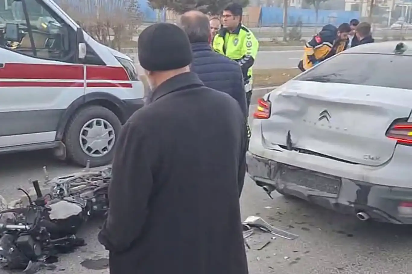 Malatya'da otomobil ile motosiklet çarpıştı: 1 yaralı