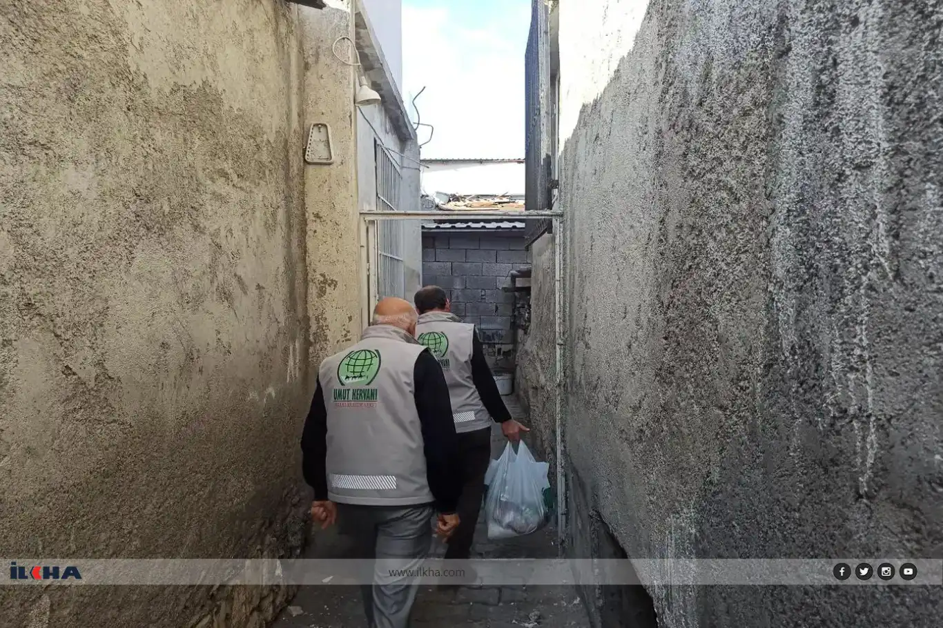 قافلة الأمل تقدّم مساعدات غذائية في هاتاي بمناسبة ليلة الرغائب