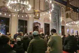 Regaib Kandili İstanbul'da dualarla ihya edildi