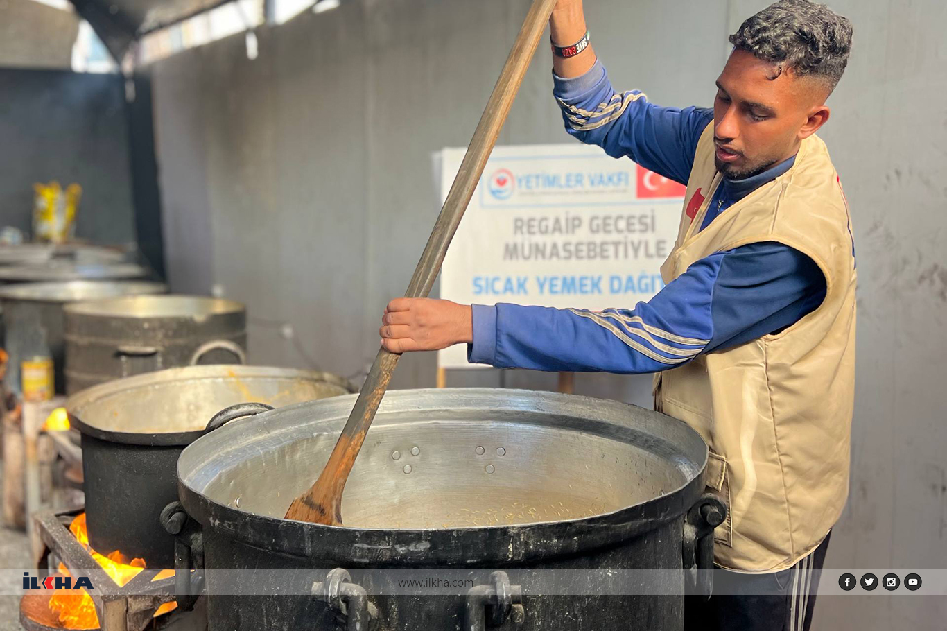 fb61f675-5f85-4ae0-b15c-6622c59fe181