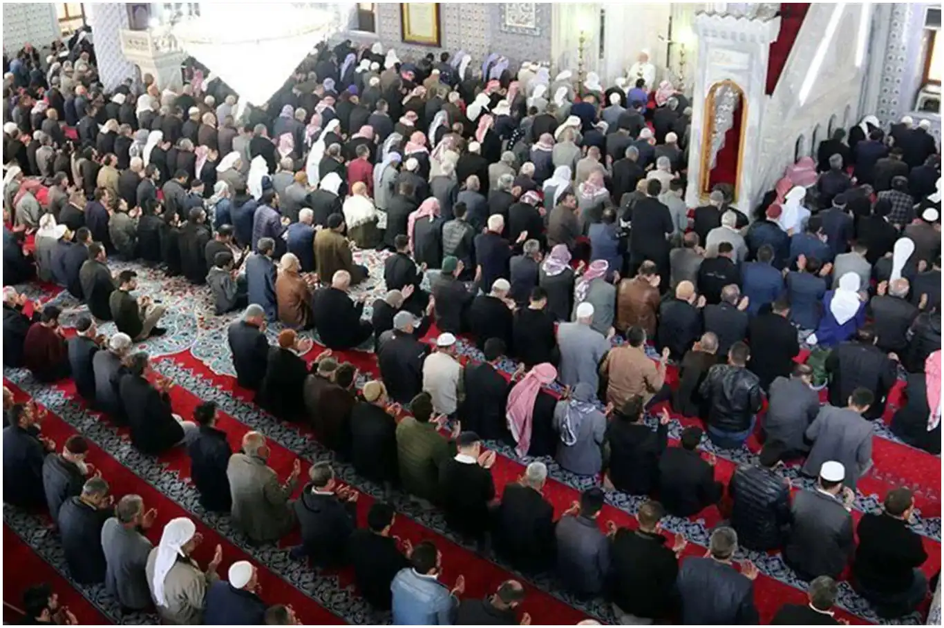 Friday sermon calls Muslims to protect moral identity amid modern pressures