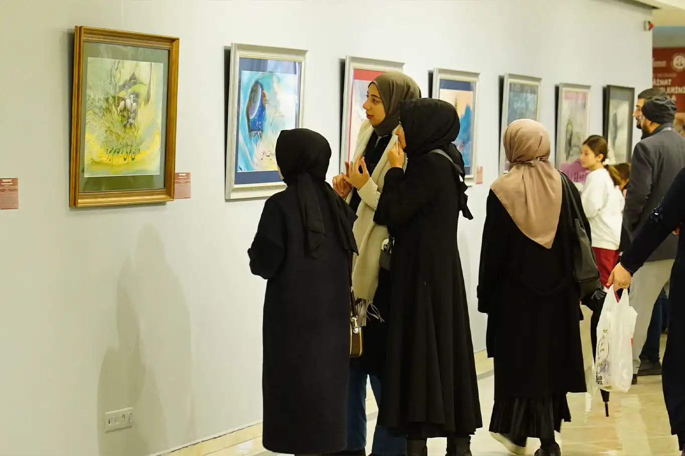 Kâinatın ayetleri sanatla yorumlandı