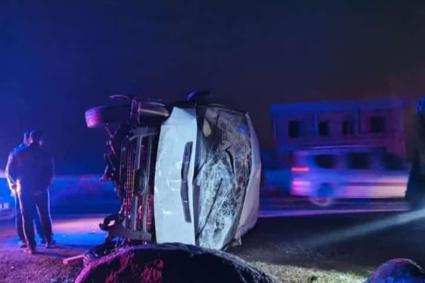 Diyarbakır'da işçi servisi devrildi: 16 yaralı