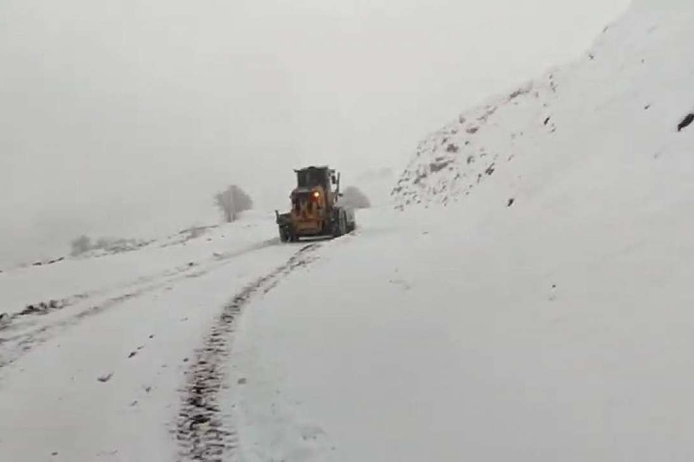 Siirt’te 45 köy yolu kar nedeniyle ulaşıma kapandı