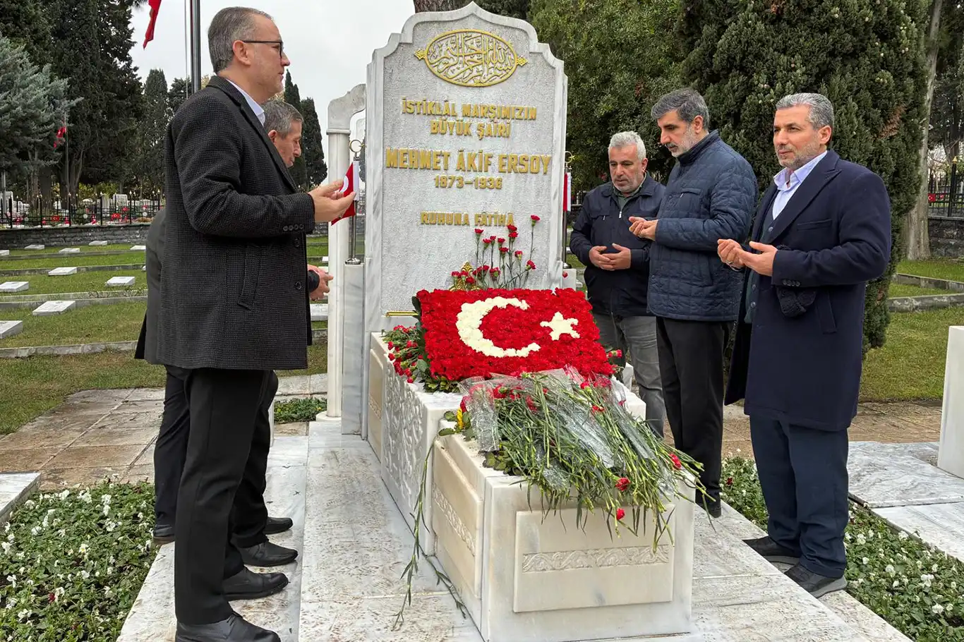 Eşin: Mehmet Âkif’e vefa Asım’ın neslini yetiştirmekle olur