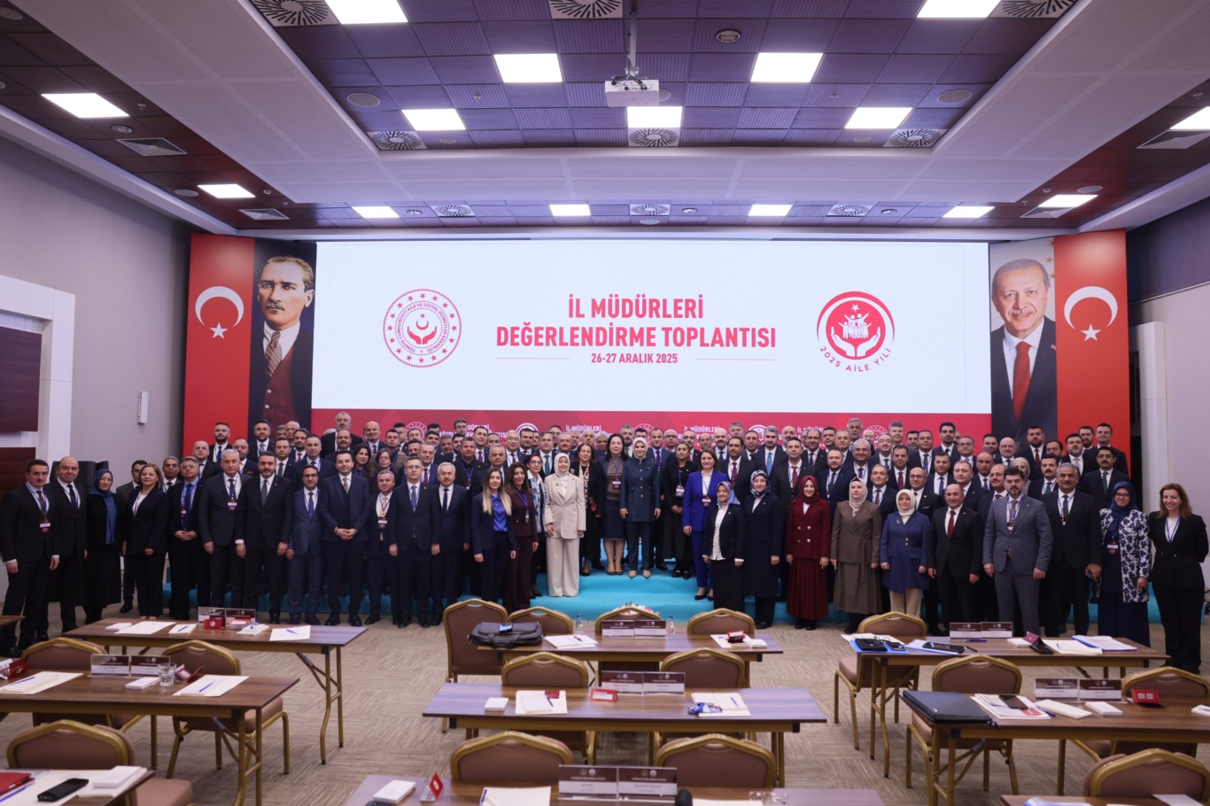 Aile ve Sosyal Hizmetler Bakanı Mahinur Özdemir Göktaş